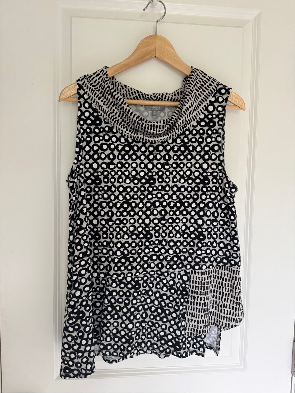 Habitat Black and White mixed print Sleeveless Cowl Neck Tank M